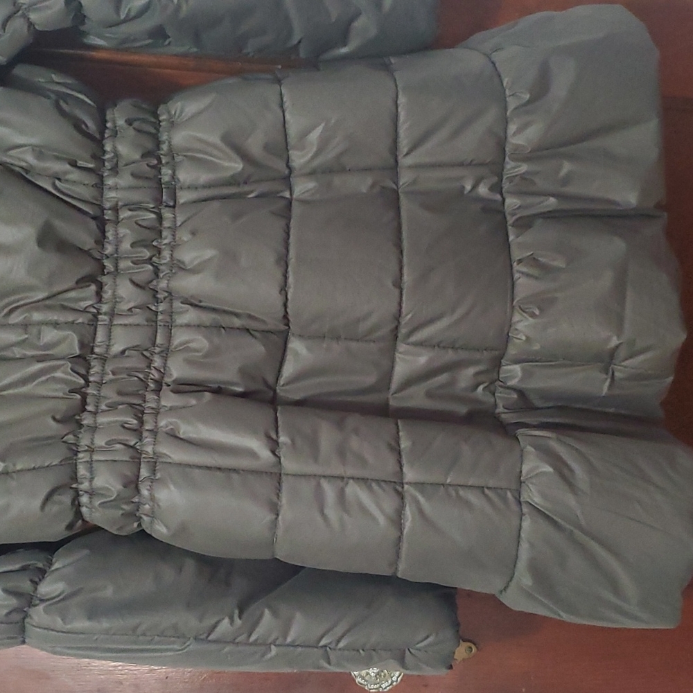 Jacket - Picture 3 of 4